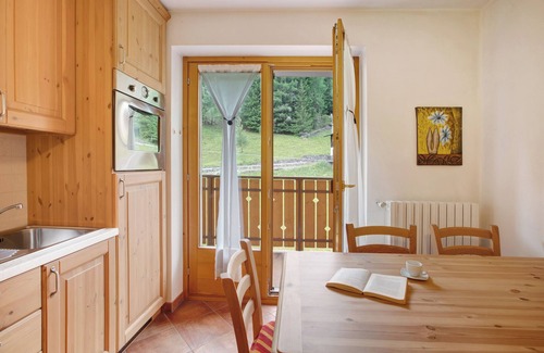 Santa Caterina Valfurva Apartment | Apartment 'Casa Michela Trilocale 7' with Mountain View, Shared Terrace and Wi-Fi