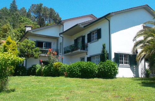 Sao Pedro do Sul Villa | Apartment 'Casa Pinho' with Mountain View, Private Terrace and Wi-Fi