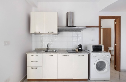Ranzi Apartment | Apartment "Casa Santi Appartamento Olivo" with Sea View, Shared Pool & Wi-Fi