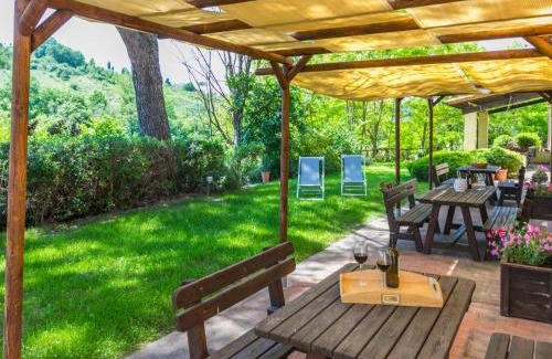 Montespertoli Apartment | Apartment Casolare Bretulla-1 by Interhome