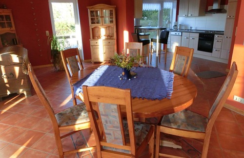 Trondel Apartment | Apartment 'Cattle Barn - Leben Auf Dem Hof' with Sea View, Private Terrace and Wi-Fi