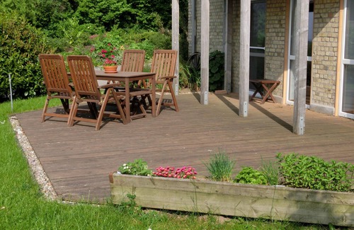 Trondel Apartment | Apartment 'Cattle Barn - Leben Auf Dem Hof' with Sea View, Private Terrace and Wi-Fi