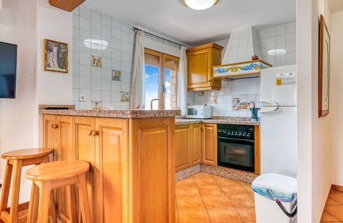 Orba Apartment | Apartment 'Cavall Vert' with Mountain View, Wi-Fi and Air Conditioning