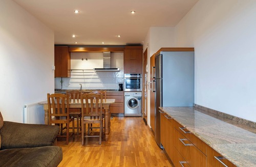 Monforte de Lemos Apartment | Apartment 'Celso Emilio Ferreiro' with Wi-Fi