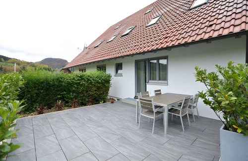 Gemarkung Laufen an der Eyach Apartment | Apartment 'Chalet' with Mountain View and Private Terrace