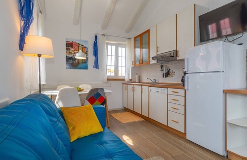 Nerezine Apartment | Apartment CLARA with 2 terraces with sea view 30m from the beach