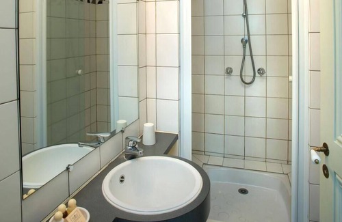 Suevres Apartment | Apartment-Connected-Ensuite-Garden view-Villemorin
