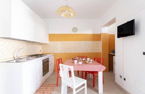 Melendugno Apartment | Apartment 'Corte Nonna Mmela' with Private Terrace, Wi-Fi and Air Conditioning