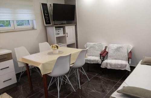 Mejasi Apartment | Apartment D&D Split