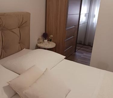 Mejasi Apartment | Apartment D&D Split