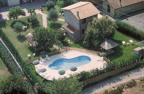 Campochiesa Apartment | Apartment 'Dalia' with Shared Pool, Private Terrace and Wi-Fi