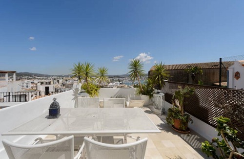 Ibiza City Centre Apartment | Apartment 'Dalt Vila' with Sea View, Wi-Fi and Air Conditioning