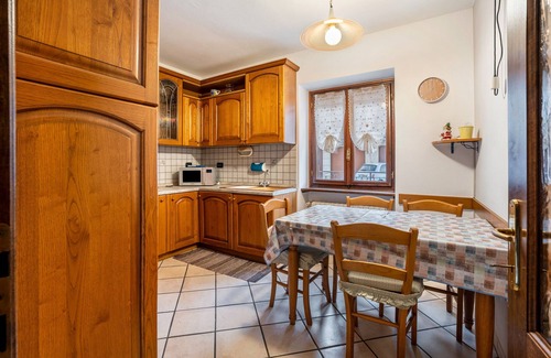 Druogno Apartment | Apartment 'Daniela' with Mountain View, Balcony and Wi-Fi