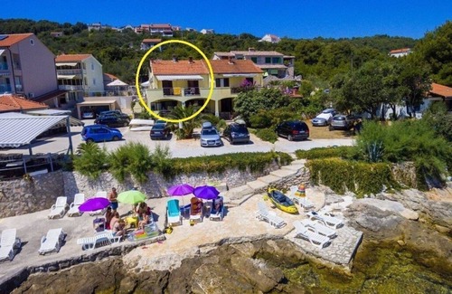Mali Iz Apartment | Apartment Davor (104981-A2) - Mali Iz - island Iz