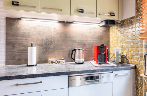 Bietigheim-Bissingen Apartment | Apartment 'Auszeit' with Shared Terrace and Wi-Fi