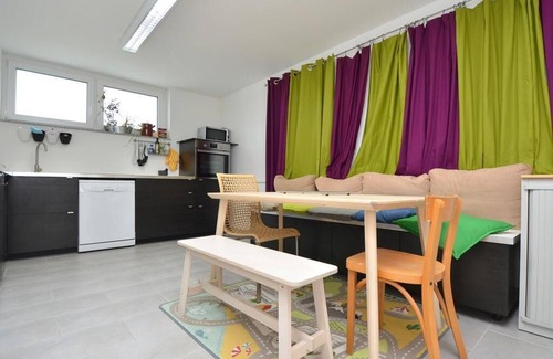 Gaeufelden Apartment | Apartment-Connected-Shared Bathroom-Balcony-Rosie