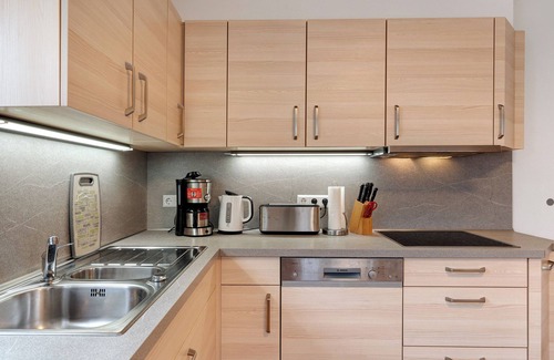 Haslach im Kinzigtal Apartment | Apartment "Völker" with Shared Garden & Wi-Fi
