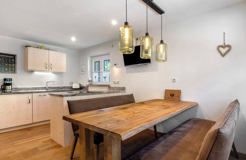 Haslach im Kinzigtal Apartment | Apartment 'Ferienwohnung 1' with Mountain View, Shared Terrace and Wi-Fi