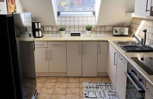 Gimmeldingen Apartment | Apartment Schönblick - apartment/apartment, shower and bath, WC, 2 bedrooms