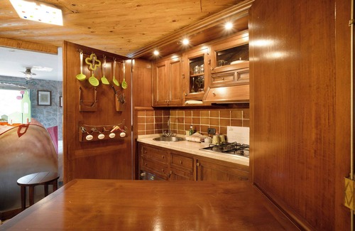 Apricale Apartment | Apartment "Dei Bastoni" with Mountain View & A/C