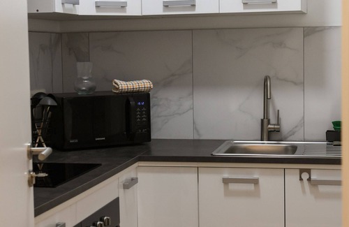 Liege Apartment | Apartment-Deluxe-Ensuite with Shower-City view