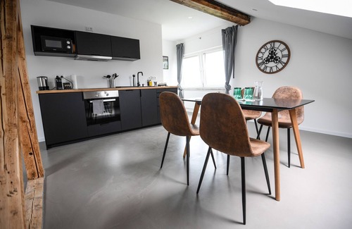 Reimerath Apartment | Apartment-Deluxe-Private Bathroom-4-Hohe Acht
