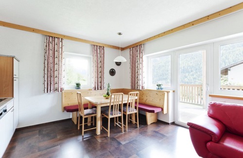 Virgen Apartment | Apartment-Deluxe-Private Bathroom-Mountain view-Top 7