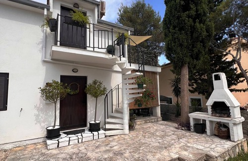 Cove Osibova (Milna) Apartment | Apartment Dolce Vita - 40 m to the sea & Beach-sleeps 3