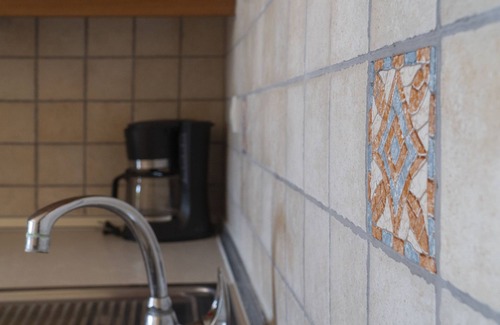 Agios Georgios Pagon Apartment | Apartment Dora Pagoi 2 with Mountain View, Shared Garden & Wi-Fi
