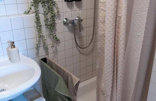 Laubegast Apartment | Apartment Dresden - close to the Elbe - well connected - WiFi - TV - free parking