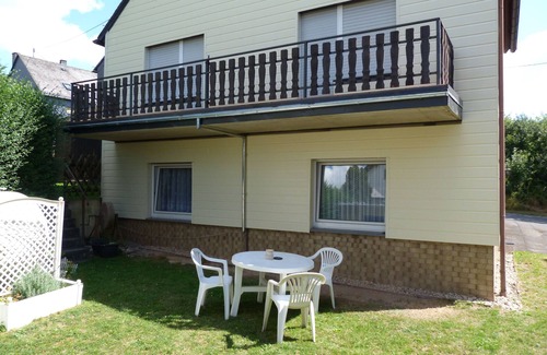 Urschmitt Apartment | Apartment "Eifel Nest" between VULKANEIFEL and Moselle
