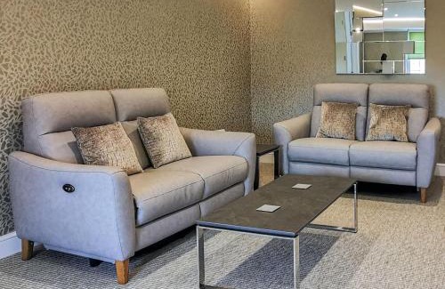 Pagham House | Apartment Eight At Barton Manor - Uk39563
