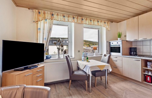 Ortsmitte Apartment | Apartment 'Eimberg' with Shared Garden and Wi-Fi