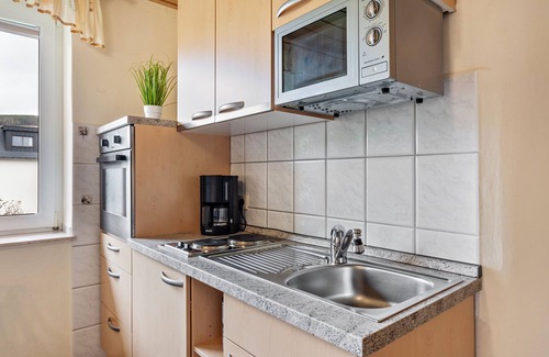 Ortsmitte Apartment | Apartment 'Eimberg' with Shared Garden and Wi-Fi