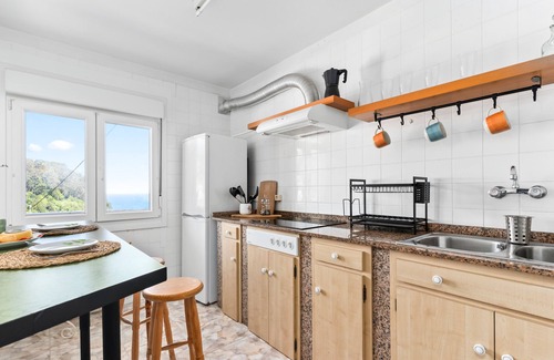 Lastres Apartment | Apartment 'El Privilegio De Lastres' with Sea View and Balcony