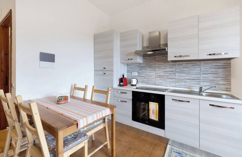 Vezzi Portio Apartment | Apartment 'Elena E Joerg 2' with Mountain View, Shared Garden and Wi-Fi