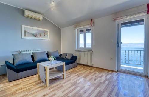 Tulisevica Apartment | Apartment Ema-2 by Interhome