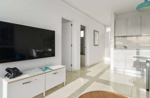 Patalavaca Apartment | Apartment-Ensuite with Shower-Pool view-2 Hab