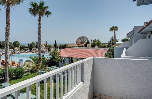 Kardamena Apartment | Apartment 'Evripides Family One -bedroom 3' with Shared Pool, Shared Garden and Air Conditioning