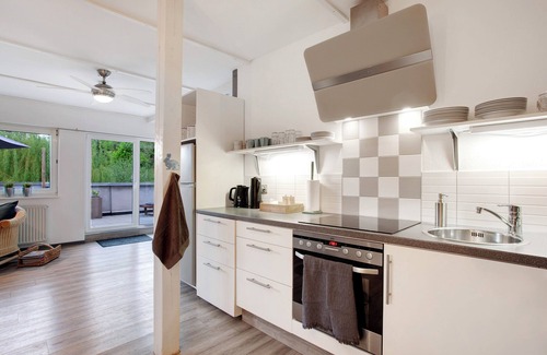Germete Apartment | Apartment 'Ferienwohnung Pöttner' with Balcony and Wi-Fi