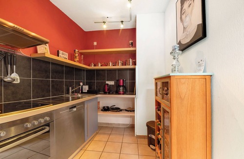 Bad Kreuznach Apartment | Apartment 'Ferienwohnung Liane' with Balcony and Wi-Fi