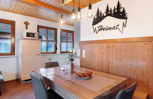 Muehlenbach Apartment | Apartment 'Ferienwohnung Brandenkopfblick' with Mountain View, Shared Garden and Wi-Fi