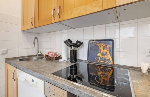Alstaden Apartment | Apartment 'Ferienwohnung Alstaden 2' with Wi-Fi