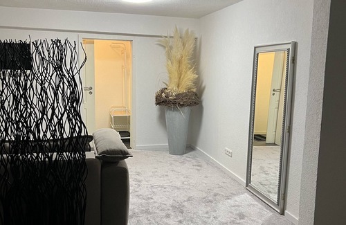 Arnstadt Apartment | Apartment 'Ferienwohnung Arnstadt Ost' with Private Terrace and Wi-Fi