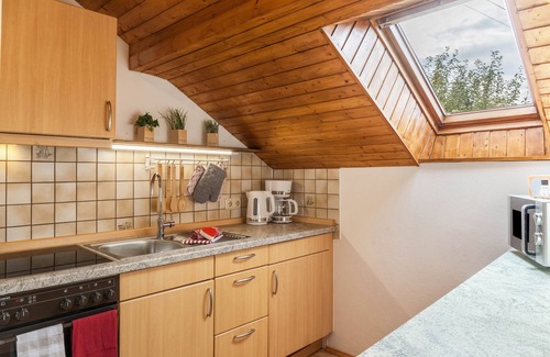 Farchant Apartment | Apartment 'Ferienwohnung Reschberg' with Mountain View, Balcony and Wi-Fi
