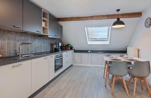 Wehr Apartment | Apartment 'Ferienwohnung Am Blitzgi' with Mountain View, Wi-Fi and Air Conditioning