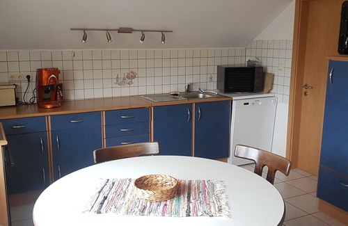 Eltmann Apartment | Apartment 'Ferienwohnung Karin' with Shared Garden, Balcony and Wi-Fi