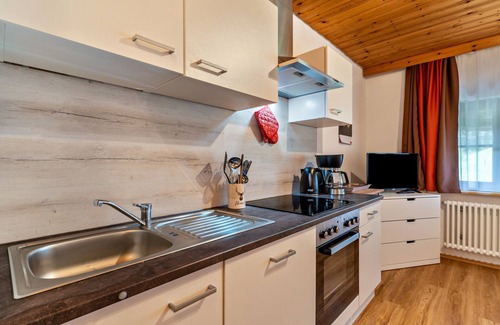 Wolfach Apartment | Apartment 'Ferienwohnung Metzgerbauernhof' with Shared Terrace, Shared Garden and Wi-Fi