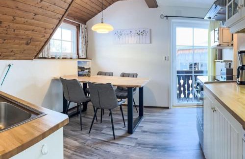 Gnesau Apartment | Apartment Ferienwohnung Gurkhof 2 - Gurk by Interhome