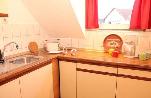 Sandershausen Apartment | Apartment/FeWo, Herkulesblick, quiet, close to the city, WiFi, up to 4 pers.